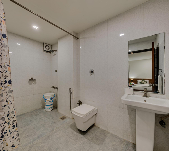 Bathroom 5, Hotel Vishram, Bijapur