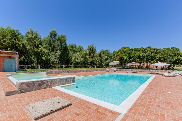 Sport & Beauty 4, Countryside, nature e private swimming pool, Carbonia-Iglesias