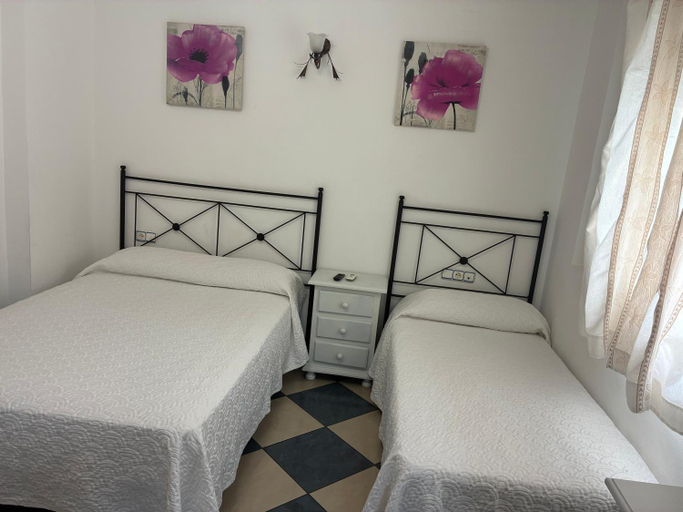 Bedroom 2, Hostal Restaurante La Nina, Huelva