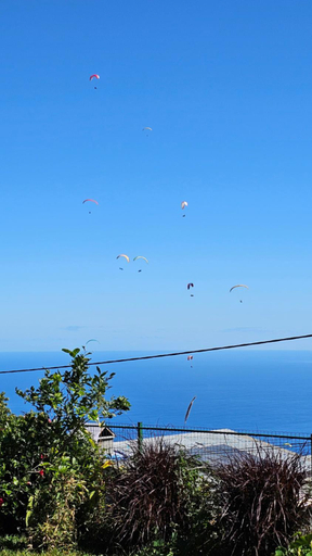 Others 5, Chalet des parapentes, Saint-Leu