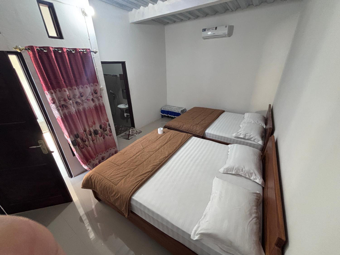 Bedroom, Riung Tiga Empat Tujuh Guesthouse, Ngada