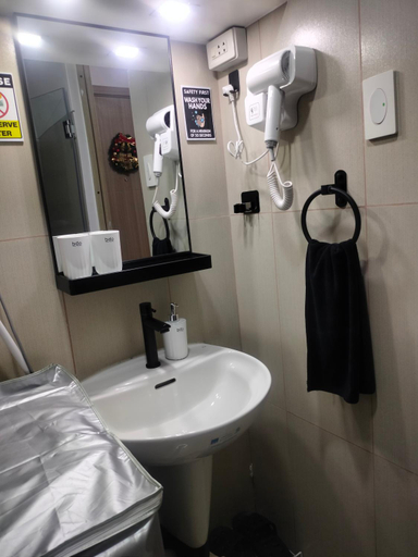 Bathroom 5, Smdc Breeze Residence, Pasay City