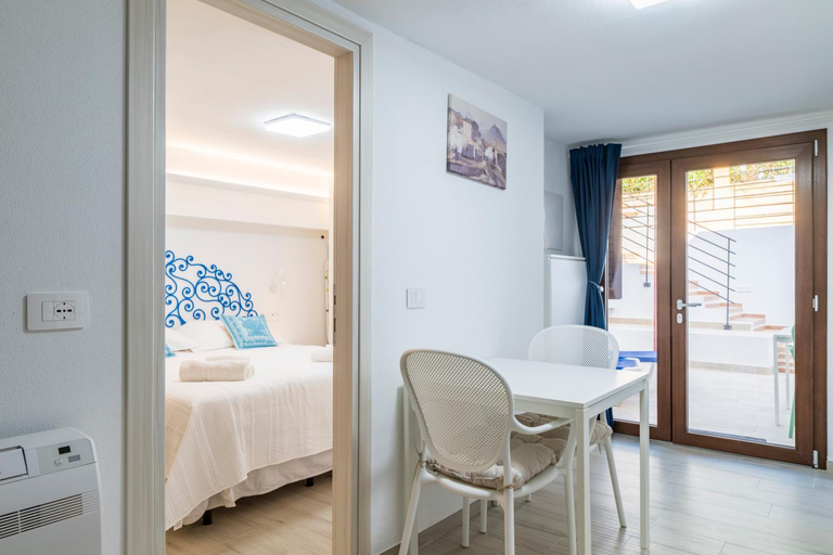 Bedroom 2, Appartamenti in Casa Janas, Ogliastra