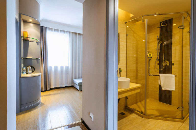 Bathroom 3, Borrman Hotel Guilin Elephant Hill Park Li Lake, Guilin