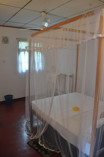 Bedroom 2, Sea Breeze Inn Talalla, Devinuwara