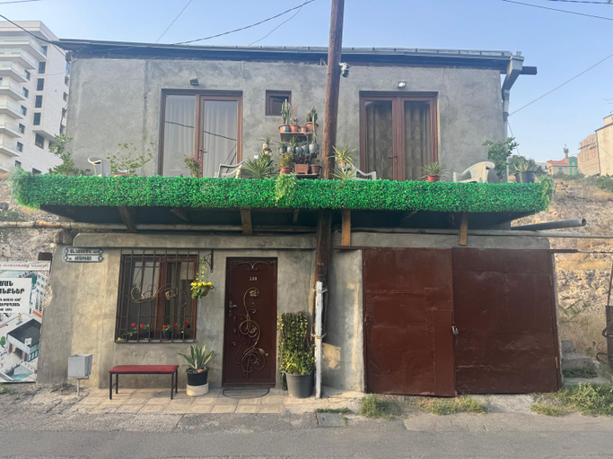 Others 2, Room 3, Yerevan