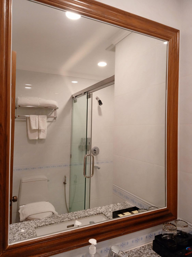 Bathroom 4, Dragon Phoenix Hotel, Mandalay