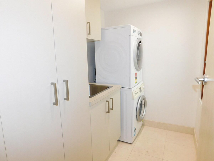 Clothes dryer, Clovelly beach house with pool, Sydney