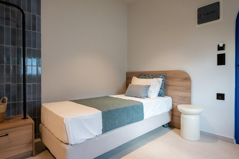 Bedroom 2, Psaras Apartments, Crete