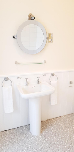 Bathroom, Banyan tree, Derbyshire