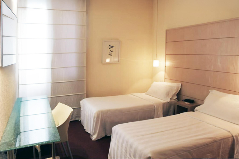 Bedroom 3, B&B Hotel Calenzano First, Florence