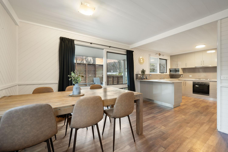 Facilities 2, Bright Porepunkah Holiday Park, Alpine - East