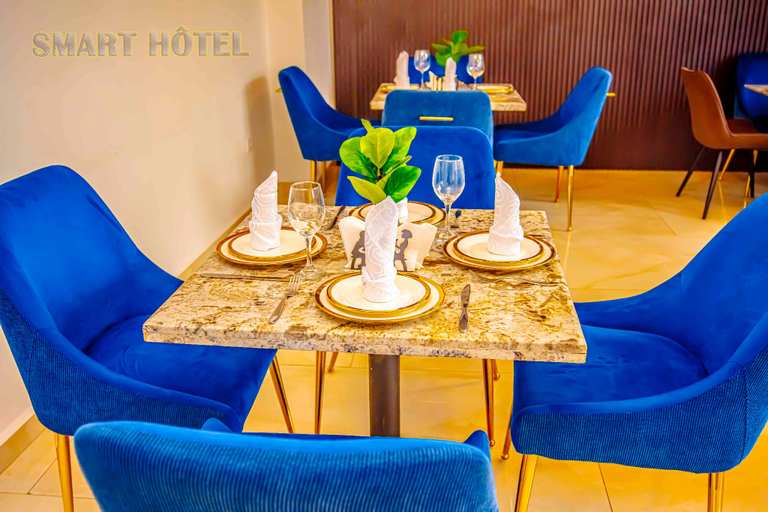Food & Drinks 3, SMART HOTEL, Wouri