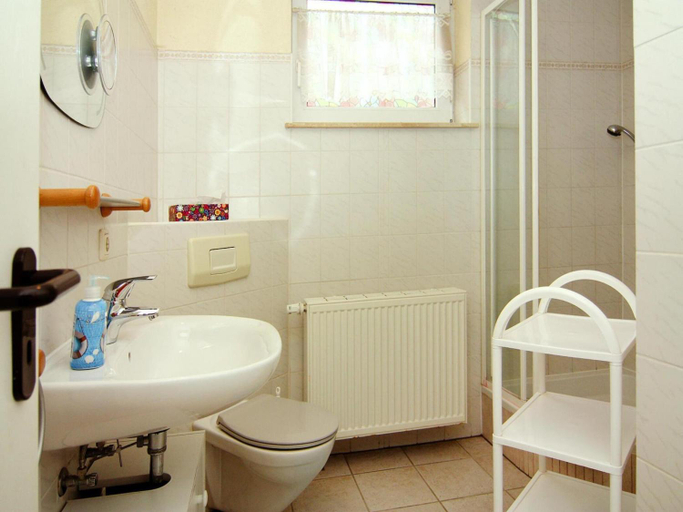 Bathroom 4, Ferienhaus Seeblick, Zemitz, Vorpommern-Greifswald