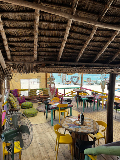 Food & Drinks 5, FURAHA BEACH ROOMS, Kaskazini 'A'