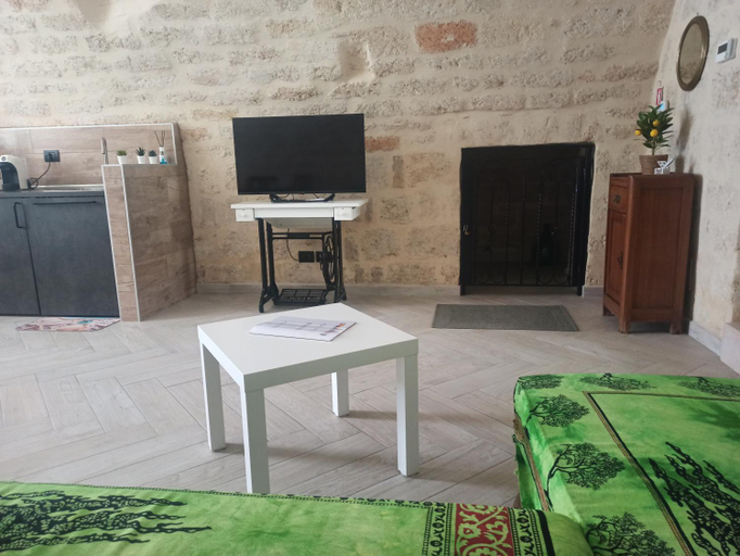 Others 5, CIVICO 33, Barletta-Andria-Trani