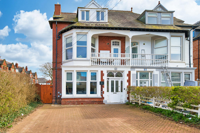 Exterior & Views 2, Fairhaven View by Guestz, Lancashire