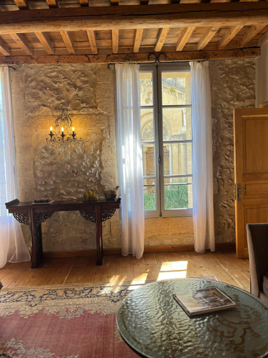 4, Le patio de Collias, Gard