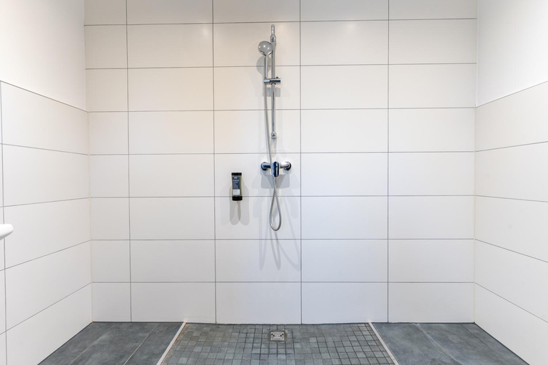Bathroom 3, Cherisy Hotel Konstanz - Self Check-in Only, Konstanz