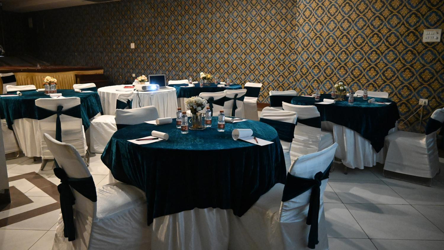 Food & Drinks 5, Hotel Grand Shoba, Delhi