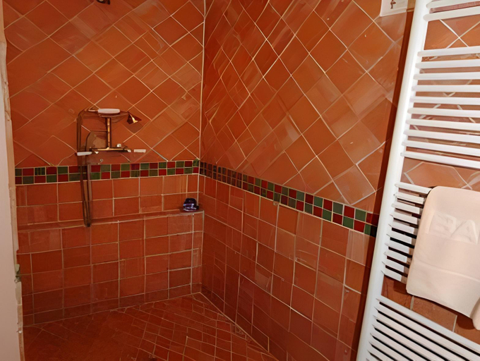 Bathroom 3, Mas Bella Cortis, Drôme