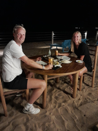 Food & Drinks 4, Royal beach, Pothuvil