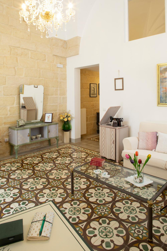 Others 4, Domus Liventa B&B, Lecce