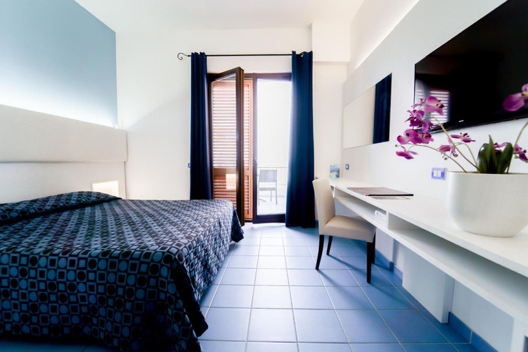 Bedroom 3, Hotel La Battigia, Trapani