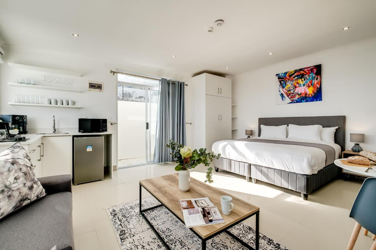 Others 2, Private Secure Studio in Camps Bay The Cove, City of Cape Town