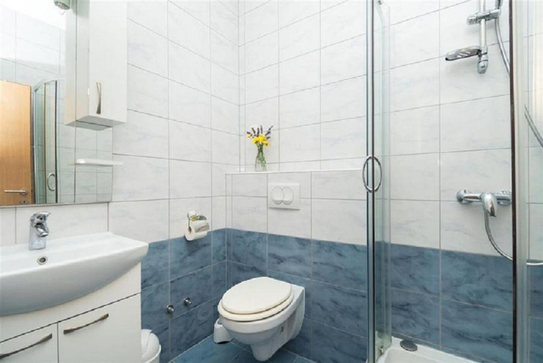 Bathroom, Apartmani Tereza, Privlaka