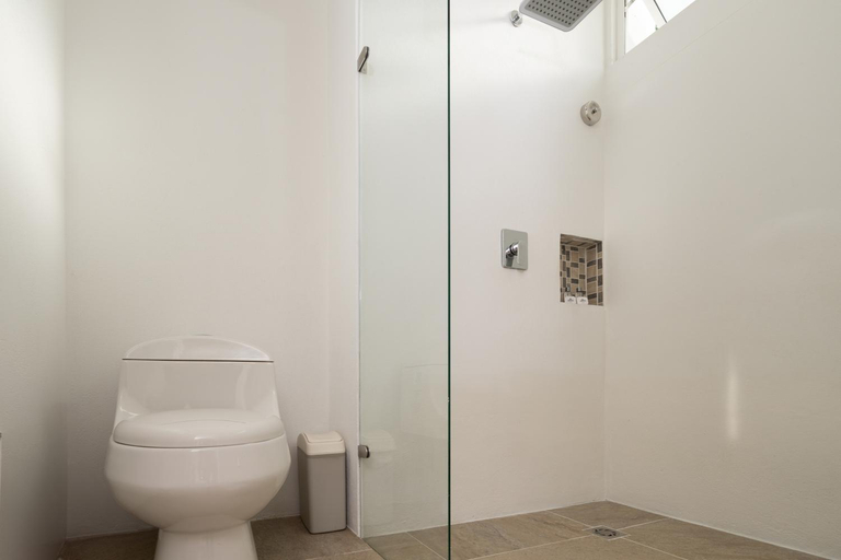 Bathroom 4, Hotel Las Palmeras, Villeta
