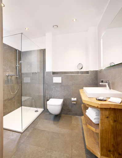 Bathroom 3, Haus Dumicketal, Olpe