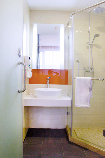 Bathroom 4, 7 Days Premium Beijing Dabaotai Metro Station Luhua Road, Beijing
