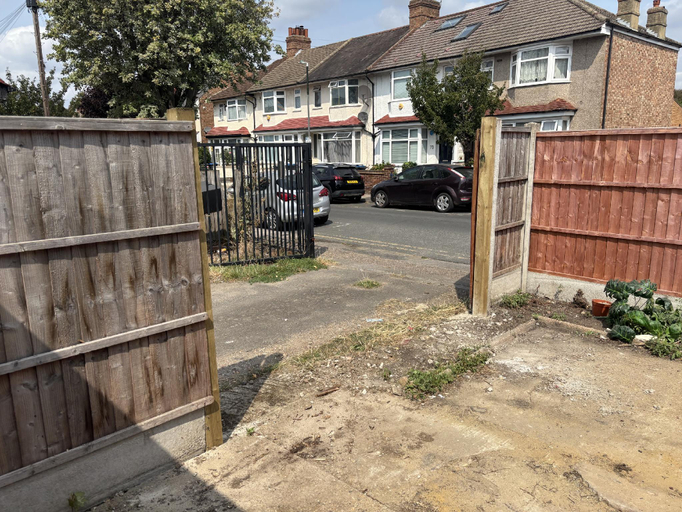2, Streatham Rooms, London