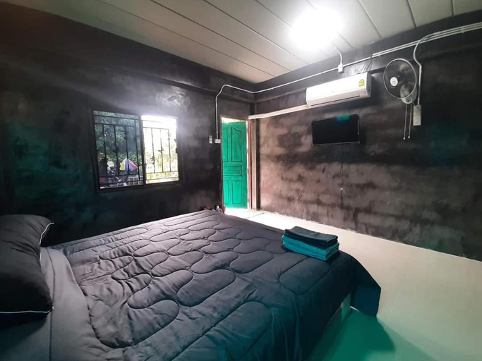 Bedroom, Hamina Meng, Phrao