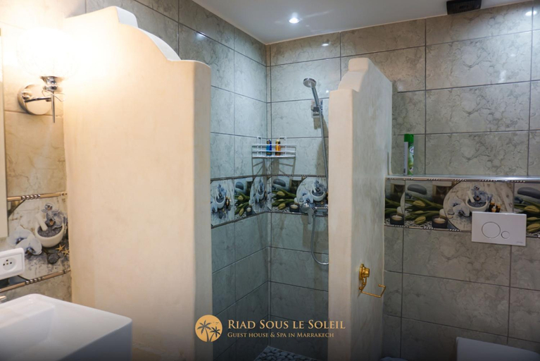 Bathroom 2, Riad sous le soleil, Marrakech