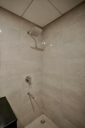 Bathroom 3, Villa Vistosa Omaxe Hazratganj, Lucknow