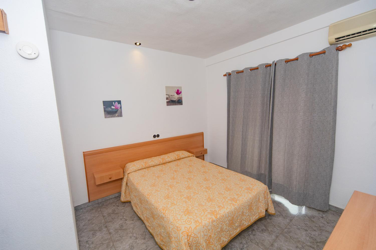 Bedroom, Hostal Virginia, Valencia