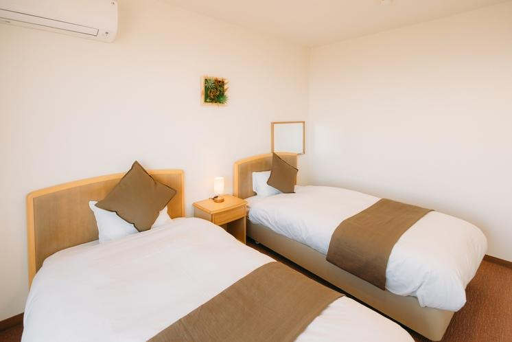 Bedroom 2, SKY-HILL HOTEL Izukogen, Itō