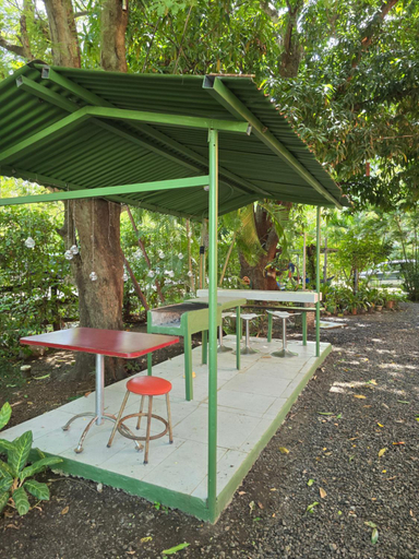 Others 4, Congos Hostal y Camping, Carrillo