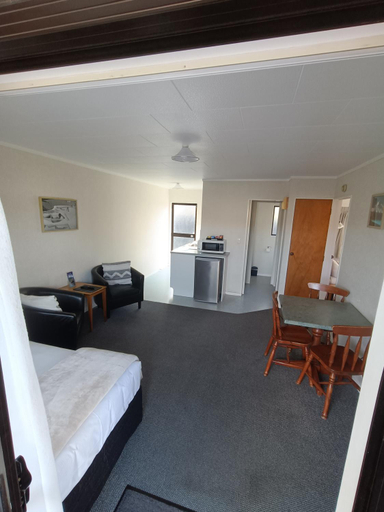 Bedroom 2, Opononi Lighthouse Motel, Far North