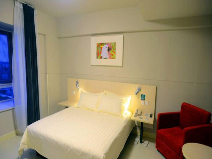 Bedroom 3, Jinjiang Inn Xianning Yinquan Avenue Hot Spring Hotel, Xianning
