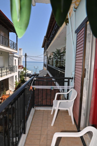 Others 4, Faros, Central Macedonia