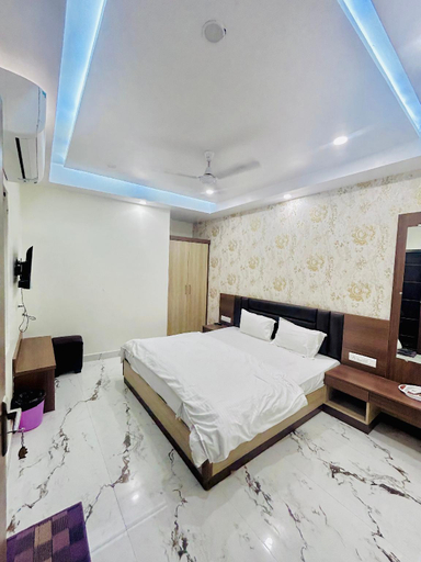 Others 4, S k palace , Varanasi