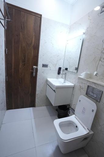 Bathroom 3, Hotel The Grand Paradise, Gautam Buddha Nagar