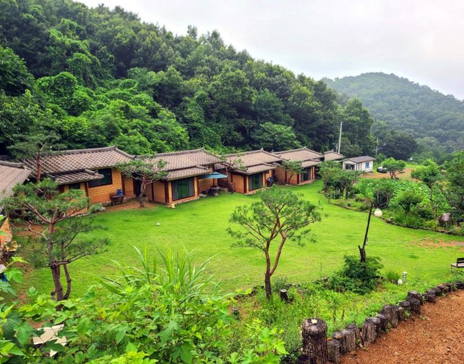 Others 3, Yangpyeong Mosesgol Hwangtobang Pension, Yangpyeong