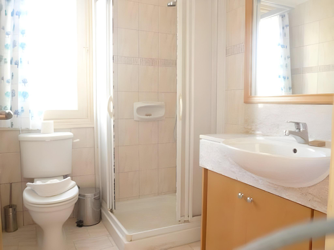Bathroom 4, Panareti Coral Bay Resort