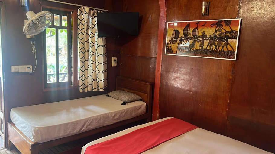 Bedroom 3, Trinco Star Cabana, Trincomalee Town and Gravets