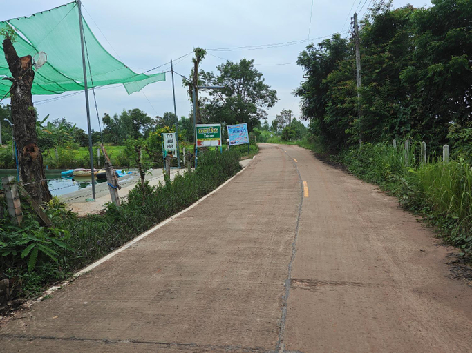Others 4, บาลาริน รีสอร์ท, Trakan Phutphon