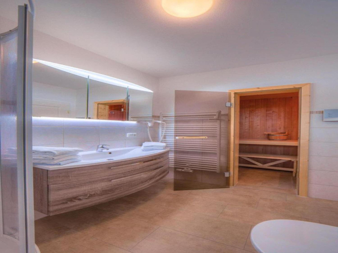 Bathroom 3, Apartment for comfortable stay, Mecklenburgische Seenplatte